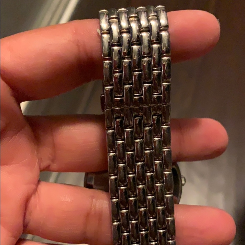 Watch - Picture 3 of 3